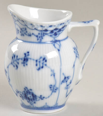 Blue Fluted Half Lace Border (No Trim) Mini Creamer