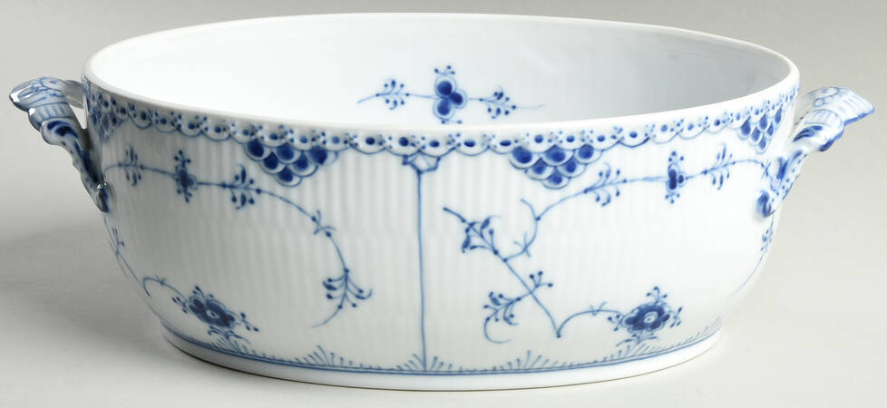 Blue Fluted Half Lace Border (No Trim) Tureen No Lid