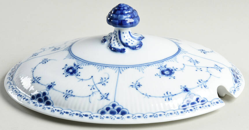 Blue Fluted Half Lace Border (No Trim) Lid for Tureen