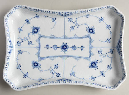 Blue Fluted Half Lace Border (No Trim) Rectangular Dish