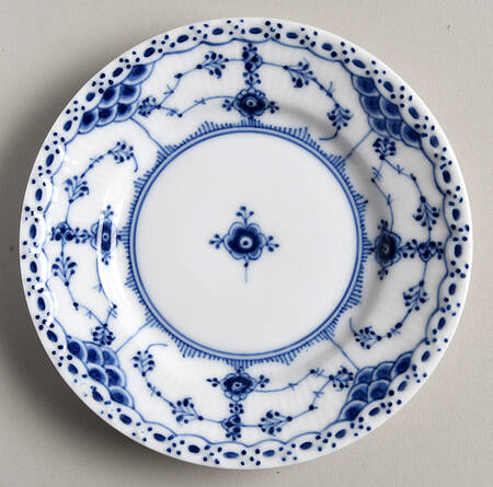 Blue Fluted Half Lace Border (No Trim) Saucer for Ramekin