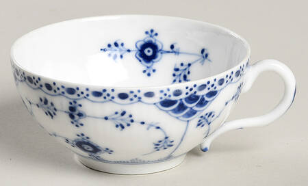 Blue Fluted Half Lace Border (No Trim) Flat Cup