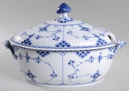 Blue Fluted Half Lace Border (No Trim) Oval Tureen No Lid