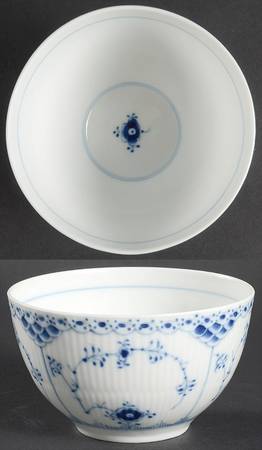 Blue Fluted Half Lace Border (No Trim) Cranberry Bowl