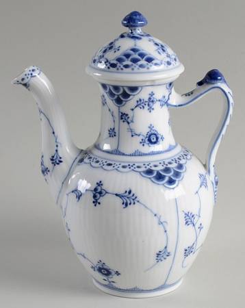 Blue Fluted Half Lace Border (No Trim) Individual Coffee Pot & Lid