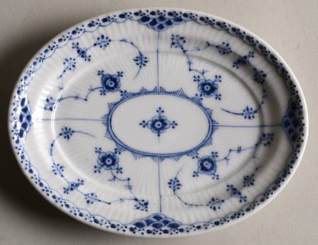 Blue Fluted Half Lace Border (No Trim) Pickle Dish