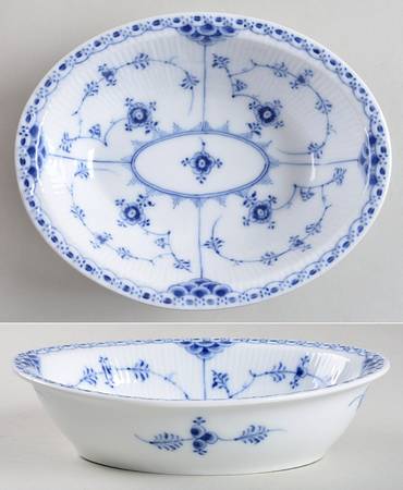 Blue Fluted Half Lace Border (No Trim) 8" Oval Vegetable Bowl