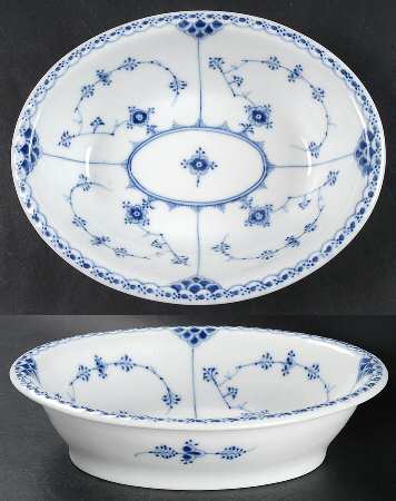 Blue Fluted Half Lace Border (No Trim) 9" Oval Vegetable Bowl