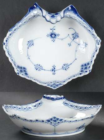 Blue Fluted Half Lace Border (No Trim) Pickle Dish