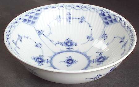 Blue Fluted Half Lace Border (No Trim) Coupe Cereal Bowl