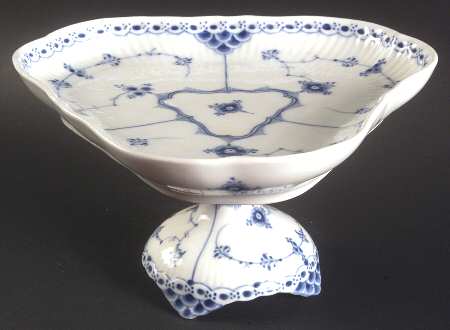 Blue Fluted Half Lace Border (No Trim) 5'' Triangular Cake Stand