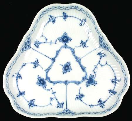 Blue Fluted Half Lace Border (No Trim) Triangular Cake Plate