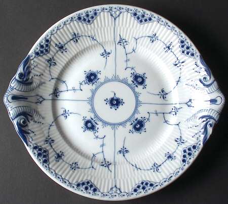 Blue Fluted Half Lace Border (No Trim) Handled Cake Plate