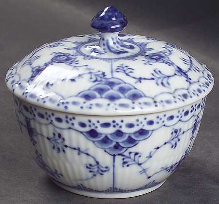 Blue Fluted Half Lace Border (No Trim) Mini Sugar Bowl & Lid