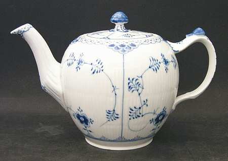 Blue Fluted Half Lace Border (No Trim) Teapot & Lid