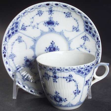 Blue Fluted Half Lace Border (No Trim) Flat Cup & Saucer Set