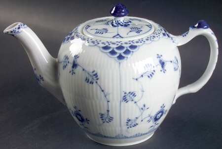 Blue Fluted Half Lace Border (No Trim) Small Teapot & Lid