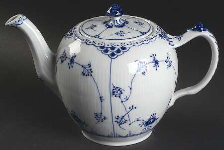 Blue Fluted Half Lace Border (No Trim) Teapot & Lid