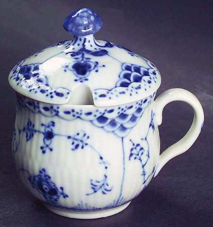 Blue Fluted Half Lace Border (No Trim) Mustard Jar & Lid