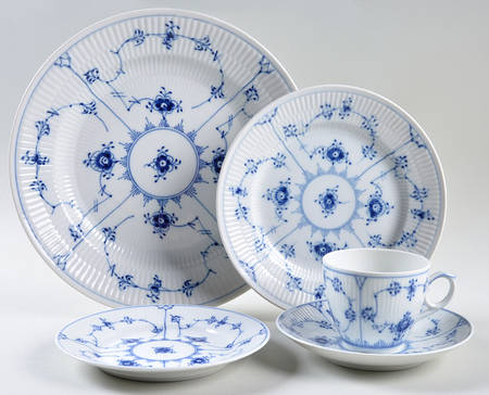 Blue Fluted Plain (No Trim) 40 Piece Estate Set