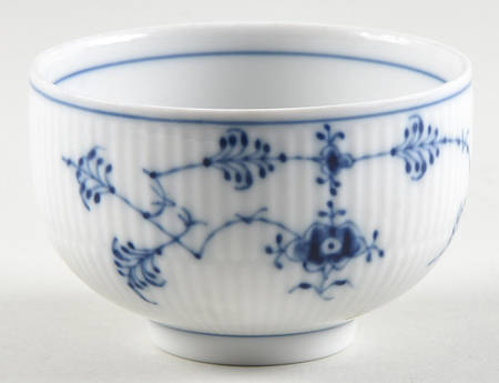 Blue Fluted Plain (No Trim) Cranberry Bowl