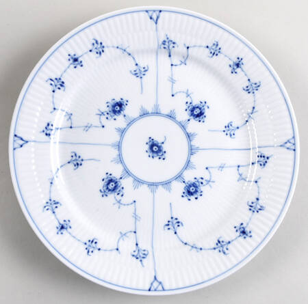 Blue Fluted Plain (No Trim) Luncheon Plate