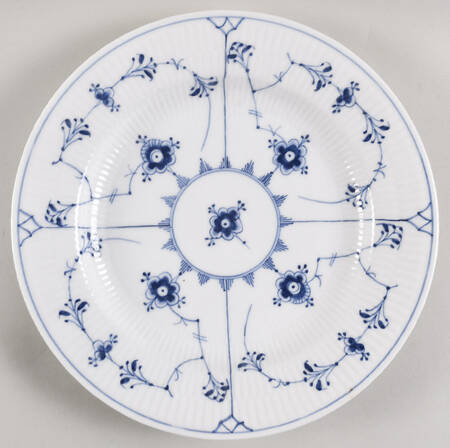 Blue Fluted Plain (No Trim) Dinner Plate