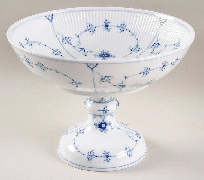 Blue Fluted Plain (No Trim) High Footed Cake Plate