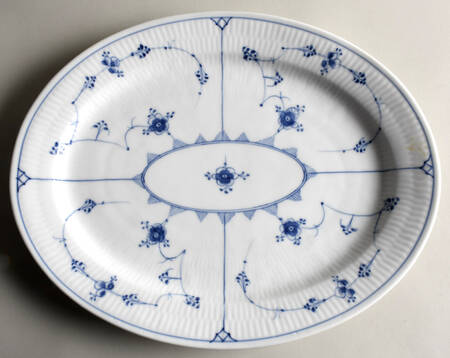 Blue Fluted Plain (No Trim) 14" Oval Serving Platter