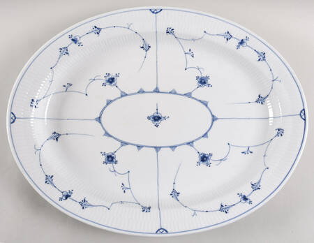 Blue Fluted Plain (No Trim) 17" Oval Serving Platter