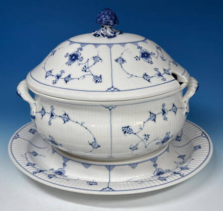 Blue Fluted Plain (No Trim) Oval Tureen & Lid with Underplate