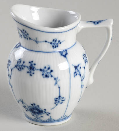 Blue Fluted Plain (No Trim) Mini Creamer