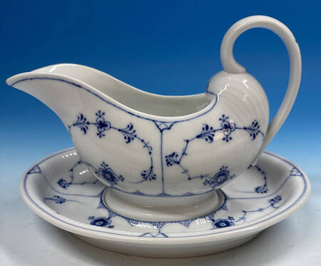 Blue Fluted Plain (No Trim) Gravy Boat & Underplate