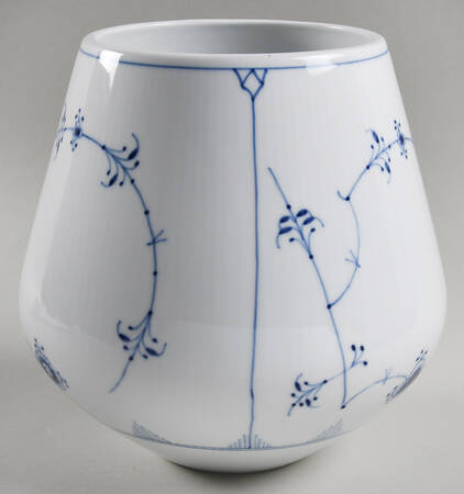Blue Fluted Plain (No Trim) 8" Vase