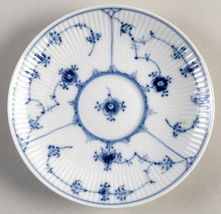 Blue Fluted Plain (No Trim) Saucer for Flat Cup