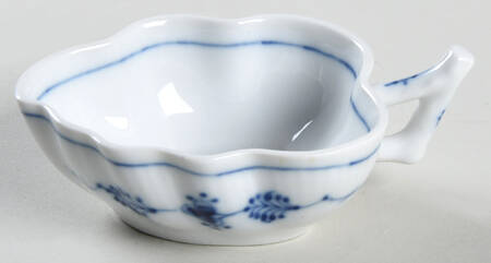 Blue Fluted Plain (No Trim) 3" Handled Leaf Dish