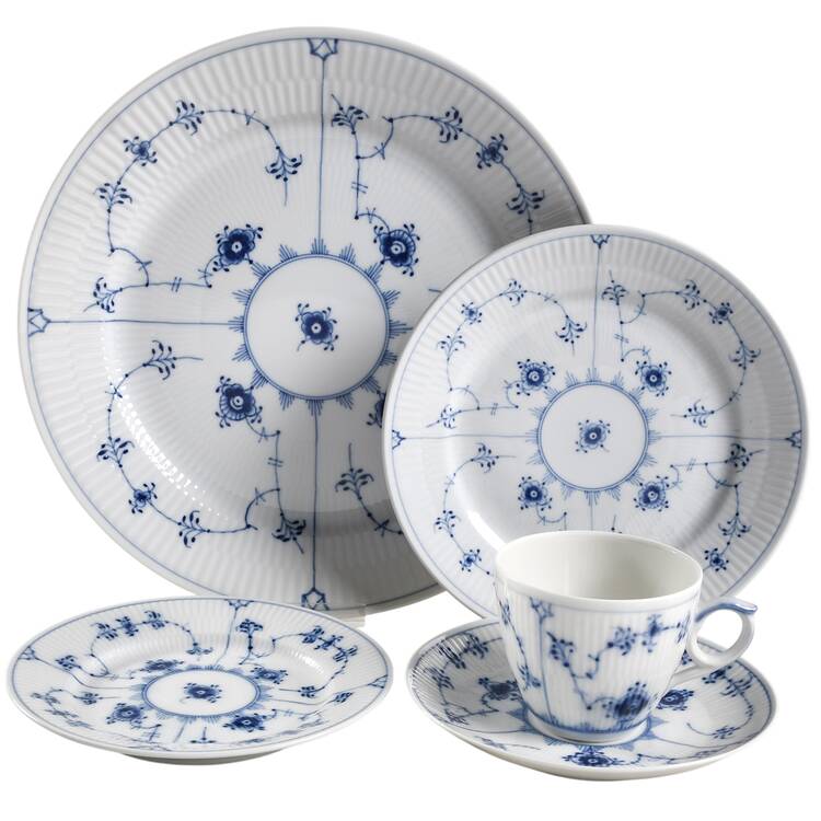 Blue Fluted Plain (No Trim) 40 Piece Estate Set