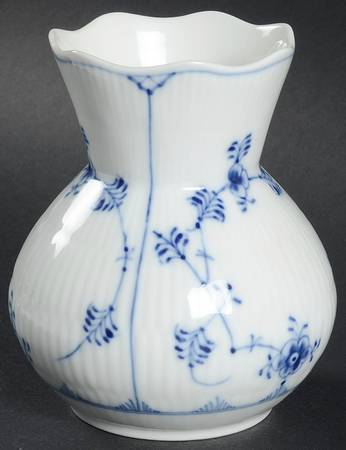 Blue Fluted Plain (No Trim) 4" Vase