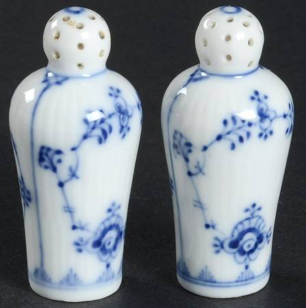 Blue Fluted Plain (No Trim) Individual Salt & Pepper Set
