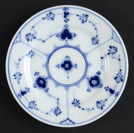 Blue Fluted Plain (No Trim) Miniature Plate