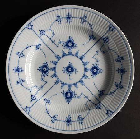 Blue Fluted Plain (No Trim) Dinner Plate