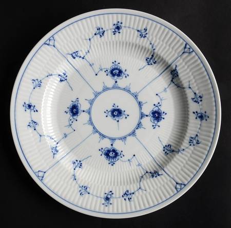 Blue Fluted Plain (No Trim) Dinner Plate