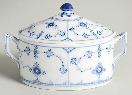 Blue Fluted Plain (No Trim) Sugar Bowl & Lid