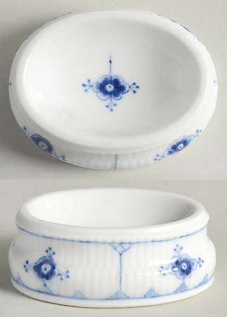 Blue Fluted Plain (No Trim) Salt Dip
