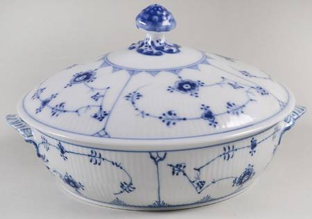 Blue Fluted Plain (No Trim) Lid for Round Vegetable
