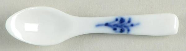 Blue Fluted Plain (No Trim) Individual Salt Spoon