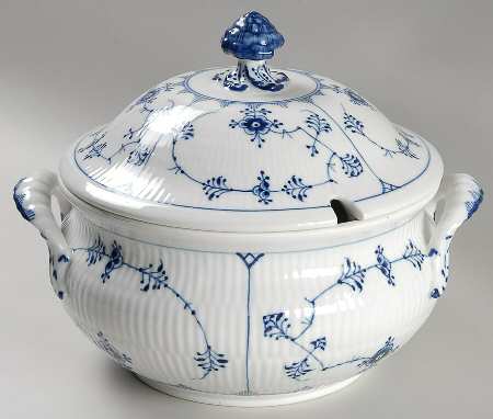 Blue Fluted Plain (No Trim) Tureen & Lid