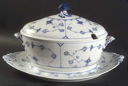 Blue Fluted Plain (No Trim) Oval Trueen & Lid with Underplate