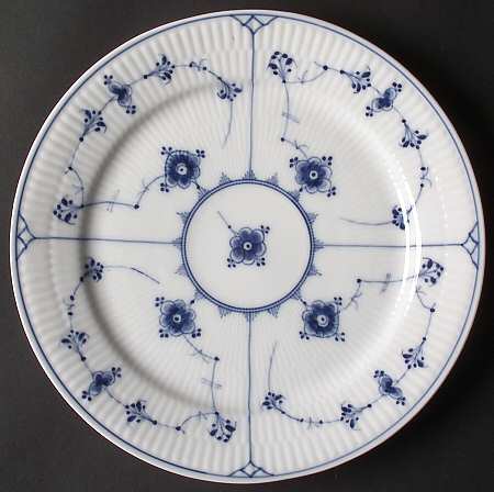 Blue Fluted Plain (No Trim) Dinner Plate
