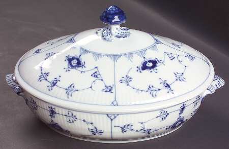 Blue Fluted Plain (No Trim) Oval Covered Vegetable